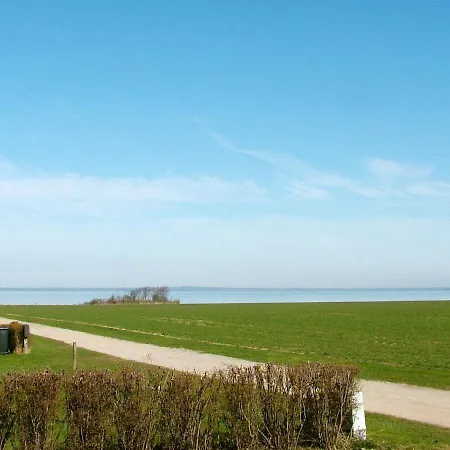 Three-bedroom Holiday In 3 *