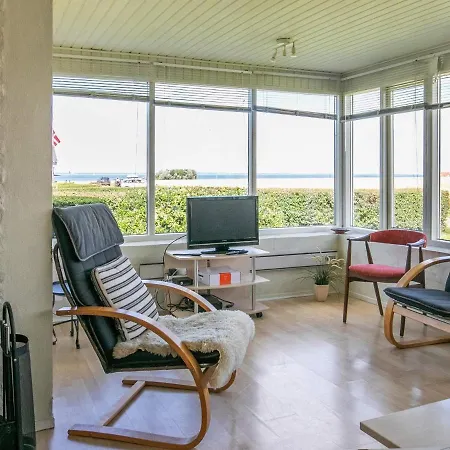 Three-bedroom Holiday In 3 Hébergement de vacances