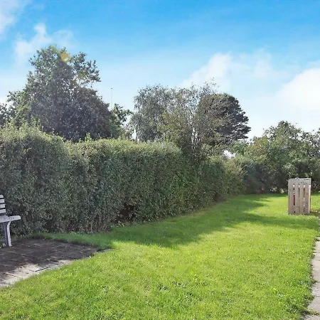 Three-bedroom Holiday In 3