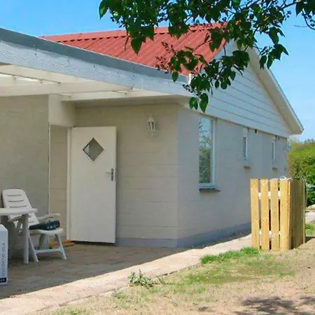 Three-bedroom Holiday In 3 Hébergement de vacances *