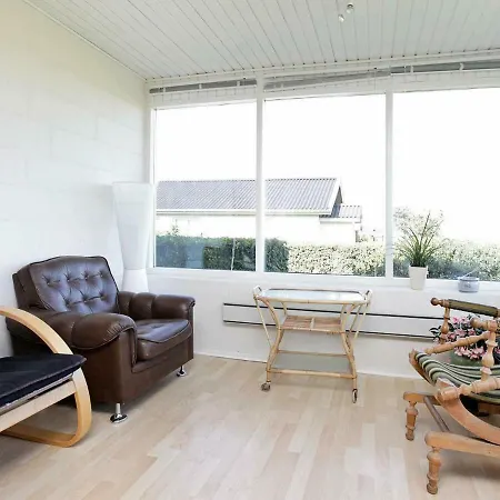 Hébergement de vacances Three-bedroom Holiday In 3 *